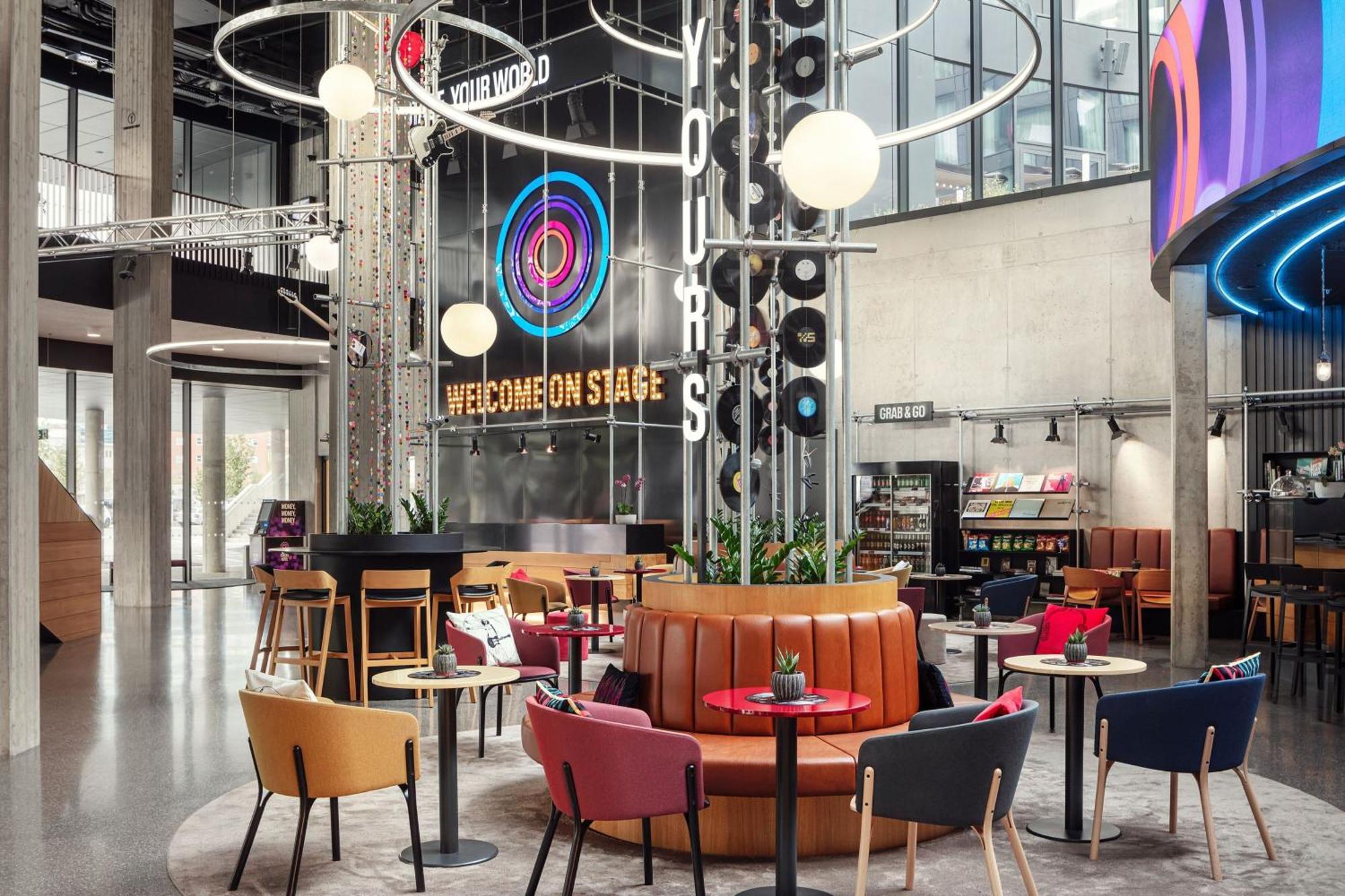 Stages Hotel Prague, A Tribute Portfolio Hotel Luaran gambar