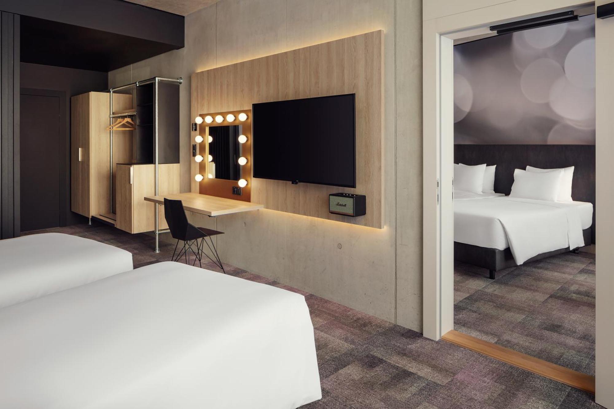 Stages Hotel Prague, A Tribute Portfolio Hotel Luaran gambar