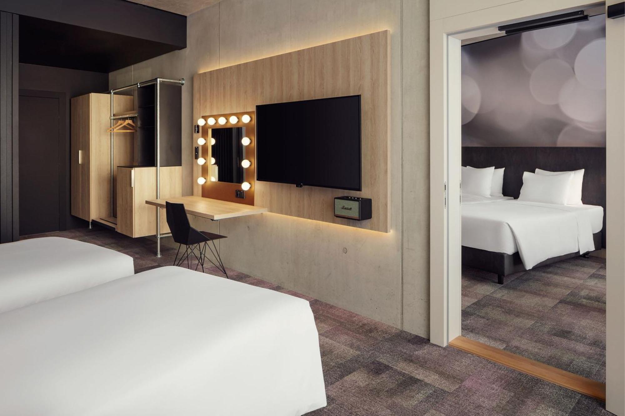 Stages Hotel Prague, A Tribute Portfolio Hotel Luaran gambar